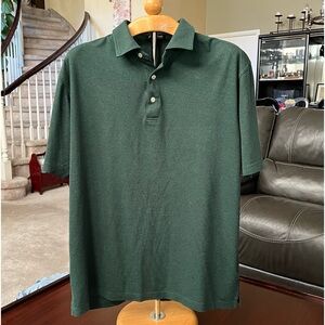 Men's Bundle Set of 2 XXL Kirkland Polo Shirts
Green and Light Blue